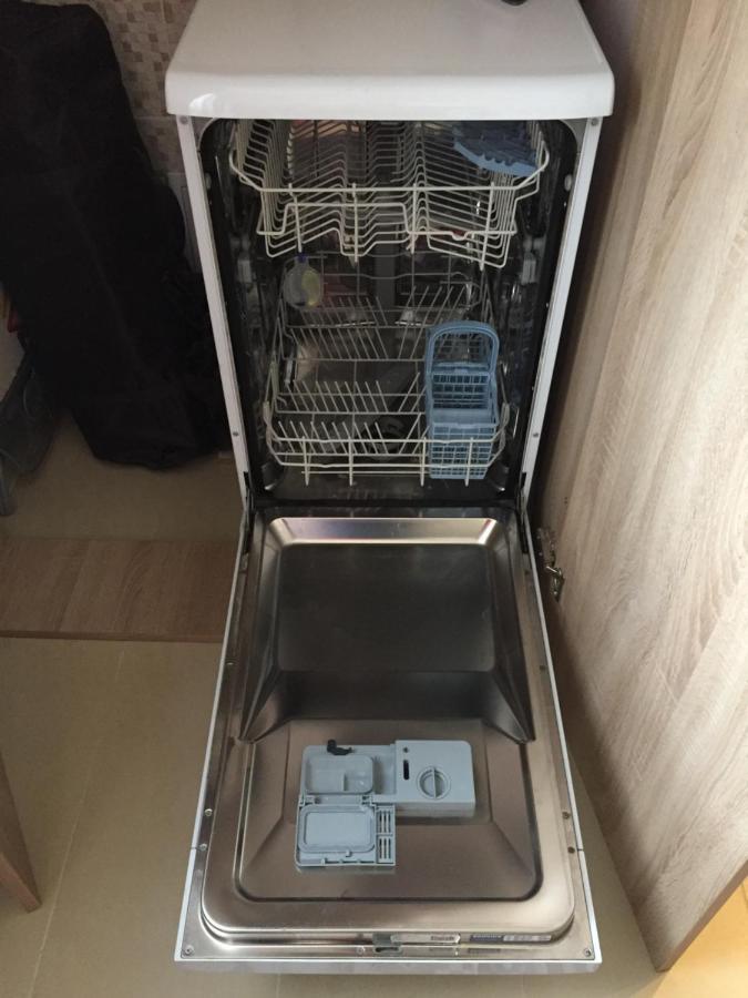 Appartamento Igi Red Flat With Free Private Parking Cluj-Napoca Esterno foto