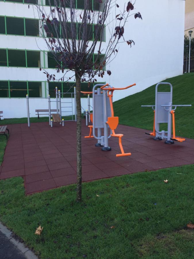 Appartamento Igi Red Flat With Free Private Parking Cluj-Napoca Esterno foto